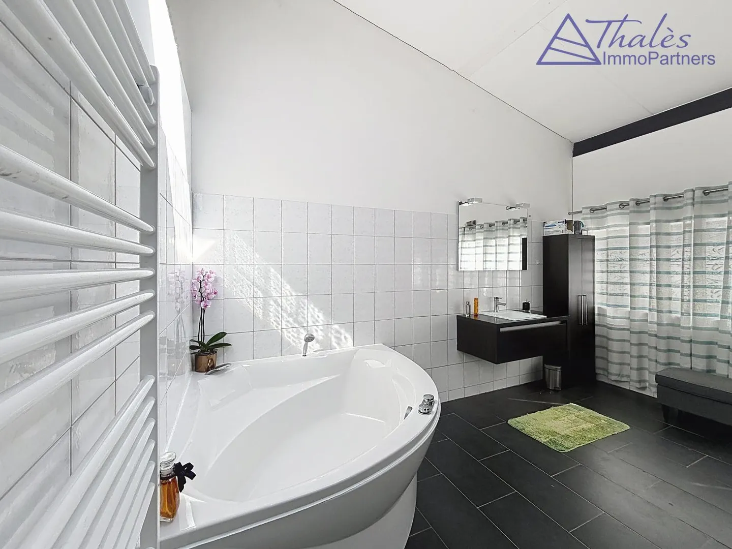 Appartement Loft Stylé à Semsales - Photo 9 sur 12