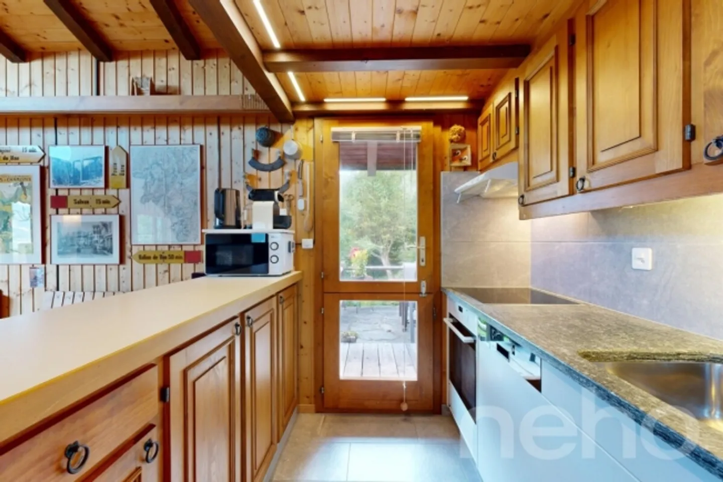 Salvan, magnificent property with breathtaking views and green surroundings - Photo 5 of 12