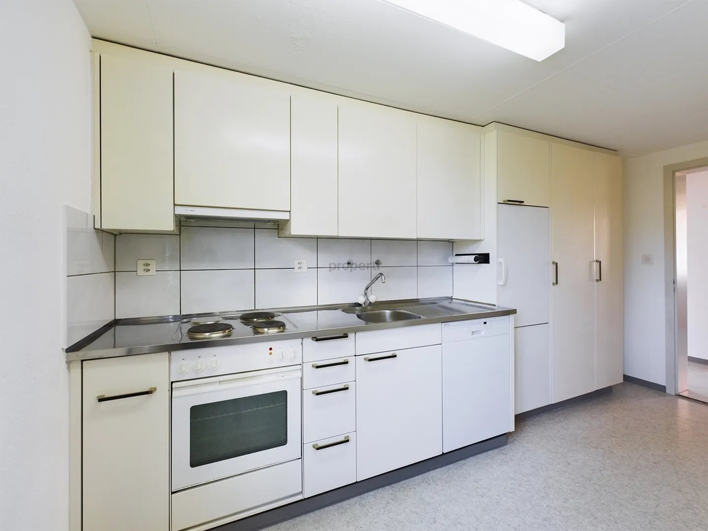 Appartement 3.5 pièces à Gossau dans un emplacement calme avec un grand balcon - Photo 2 sur 8