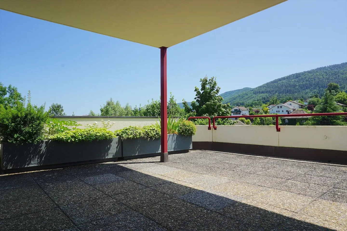 DA PRENDERE!! ARI-237 Attico di 6,5 stanze per 172 m2 di superficie abitabile e 66 m2 di terrazza - Foto 3 di 13