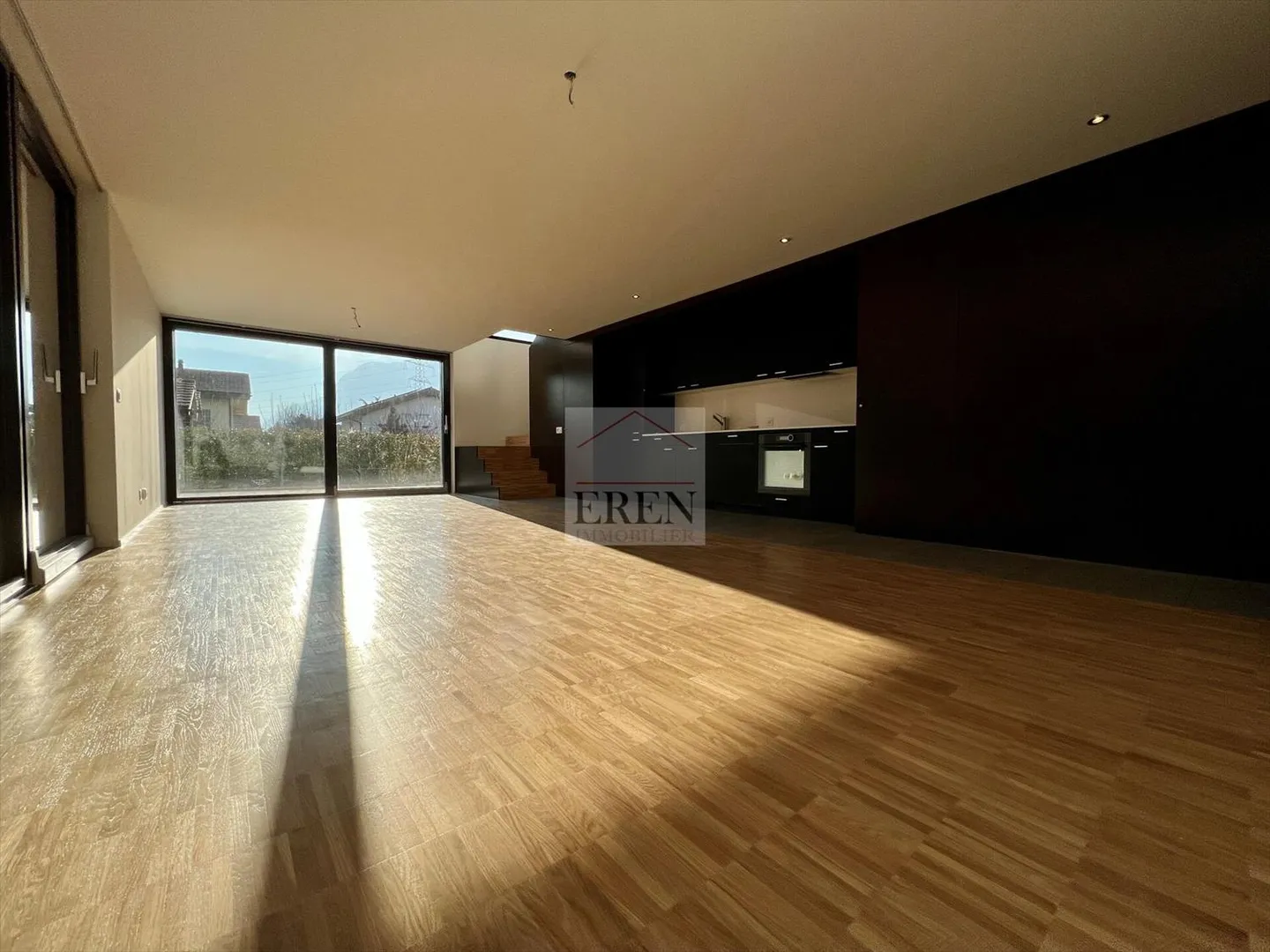 Residential Building - Photo 4 of 13