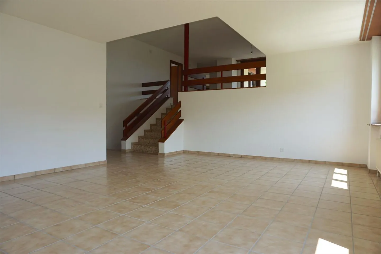 DA PRENDERE!! ARI-237 Attico di 6,5 stanze per 172 m2 di superficie abitabile e 66 m2 di terrazza - Foto 4 di 13