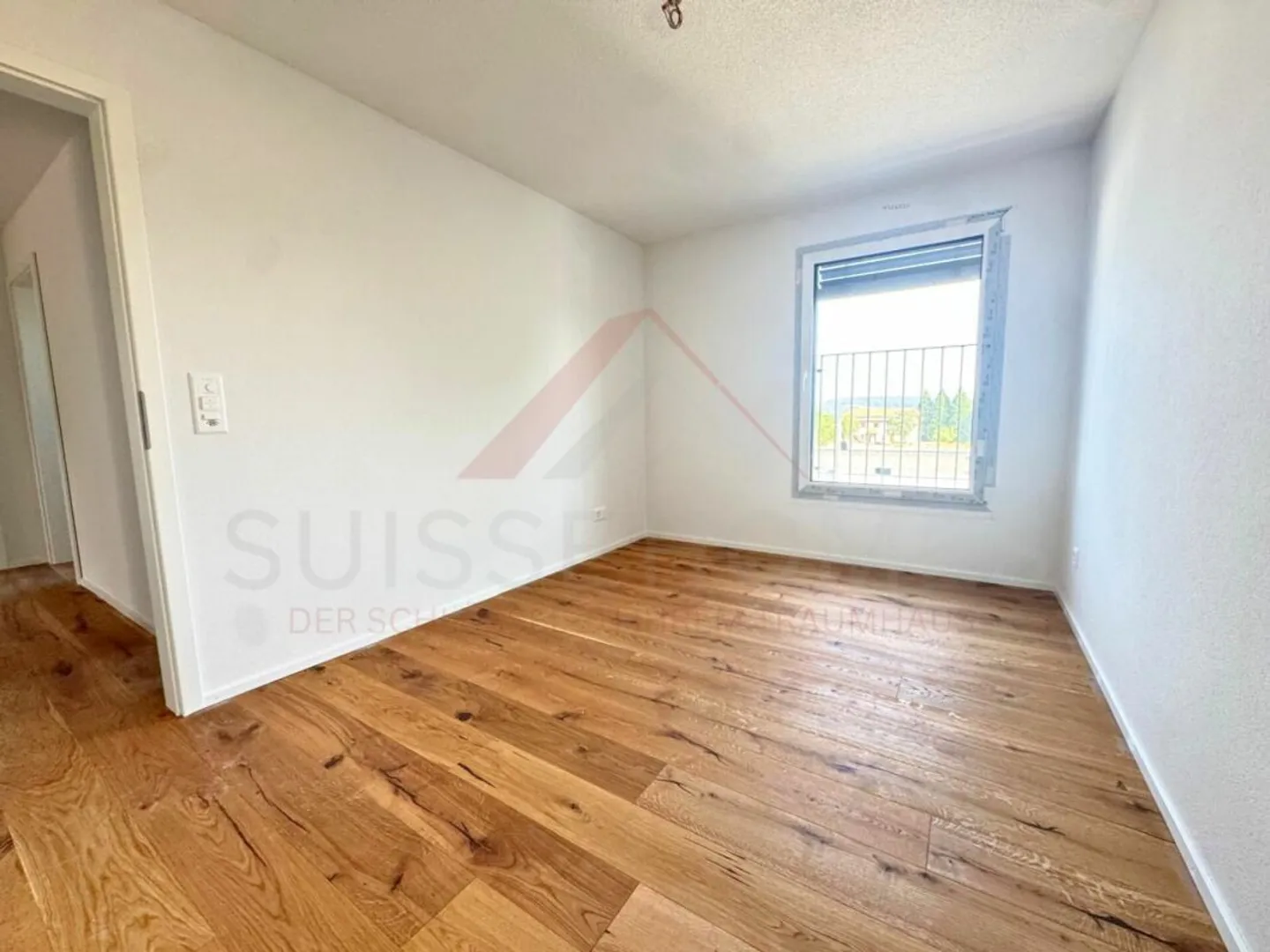 Living with Style - Modern 4.5-Room Apartment in Düdingen with Generous Space Feel - Photo 9 of 13