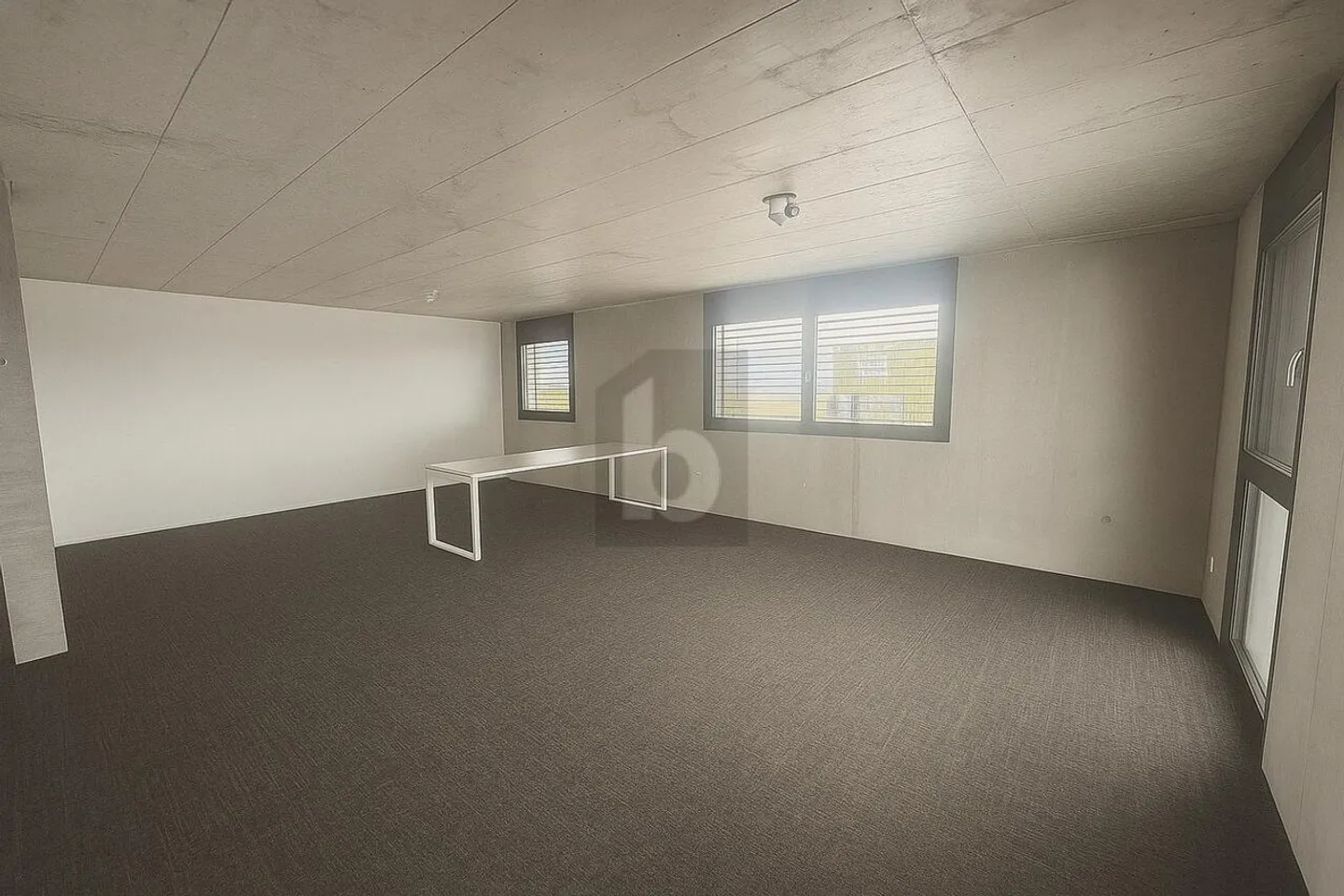 Espace de Bureau Moderne à Sâles - Photo 1 sur 6