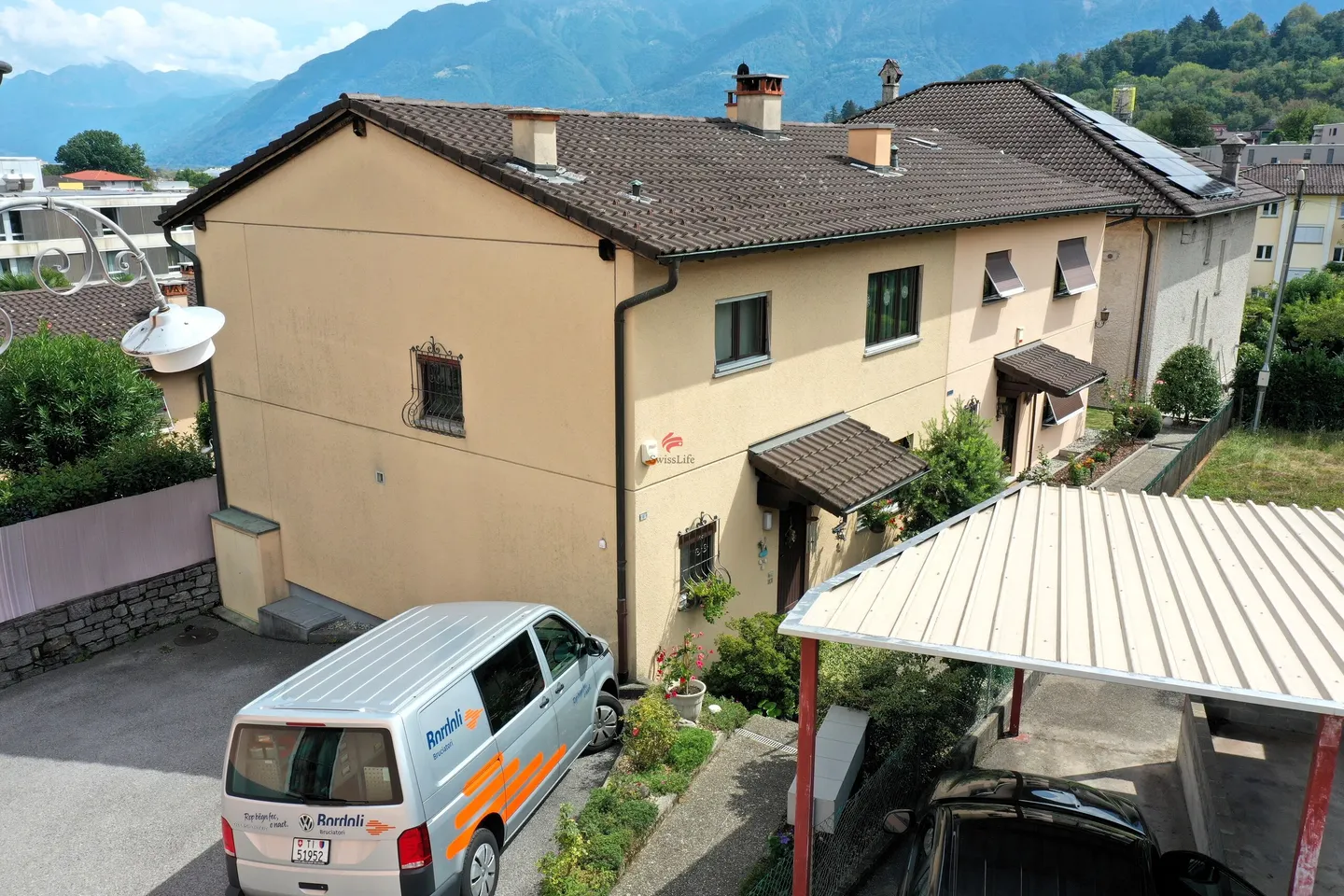 Charmantes Familienhaus in Losone - Foto 3 von 3