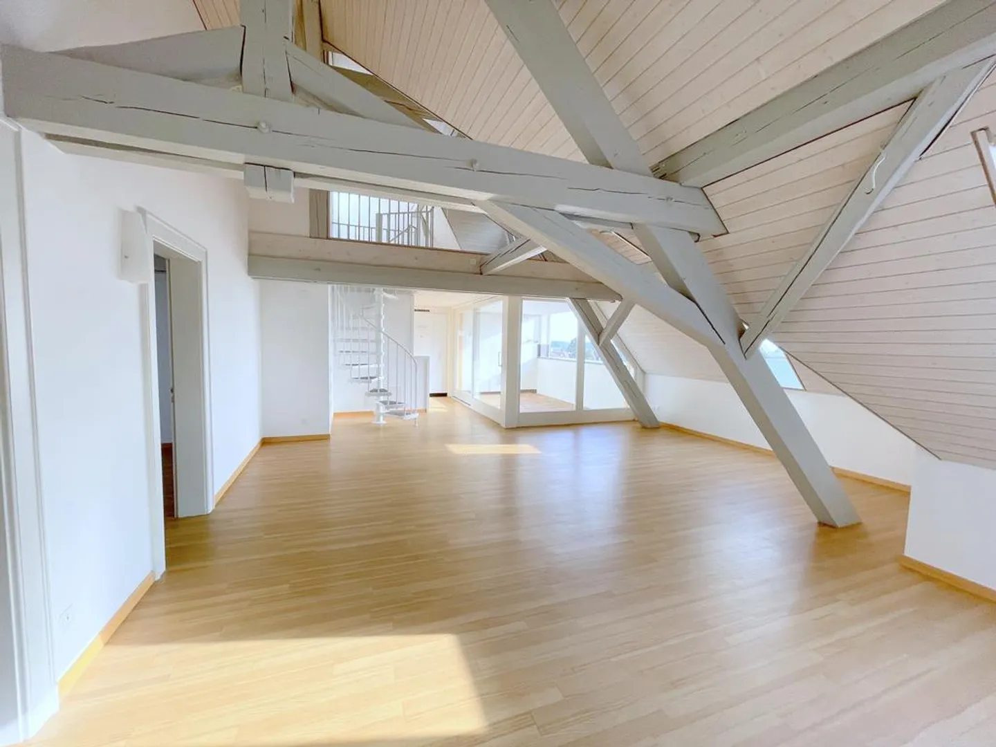 Grosszügige 3.5-Zimmerwohnung in Amriswil - Photo 2 of 11
