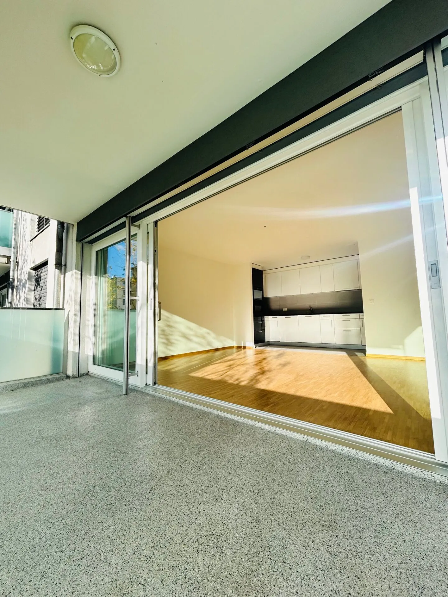 Geräumige 2,5-Zimmer-Wohnung im 1. Stock - Foto 1 von 7