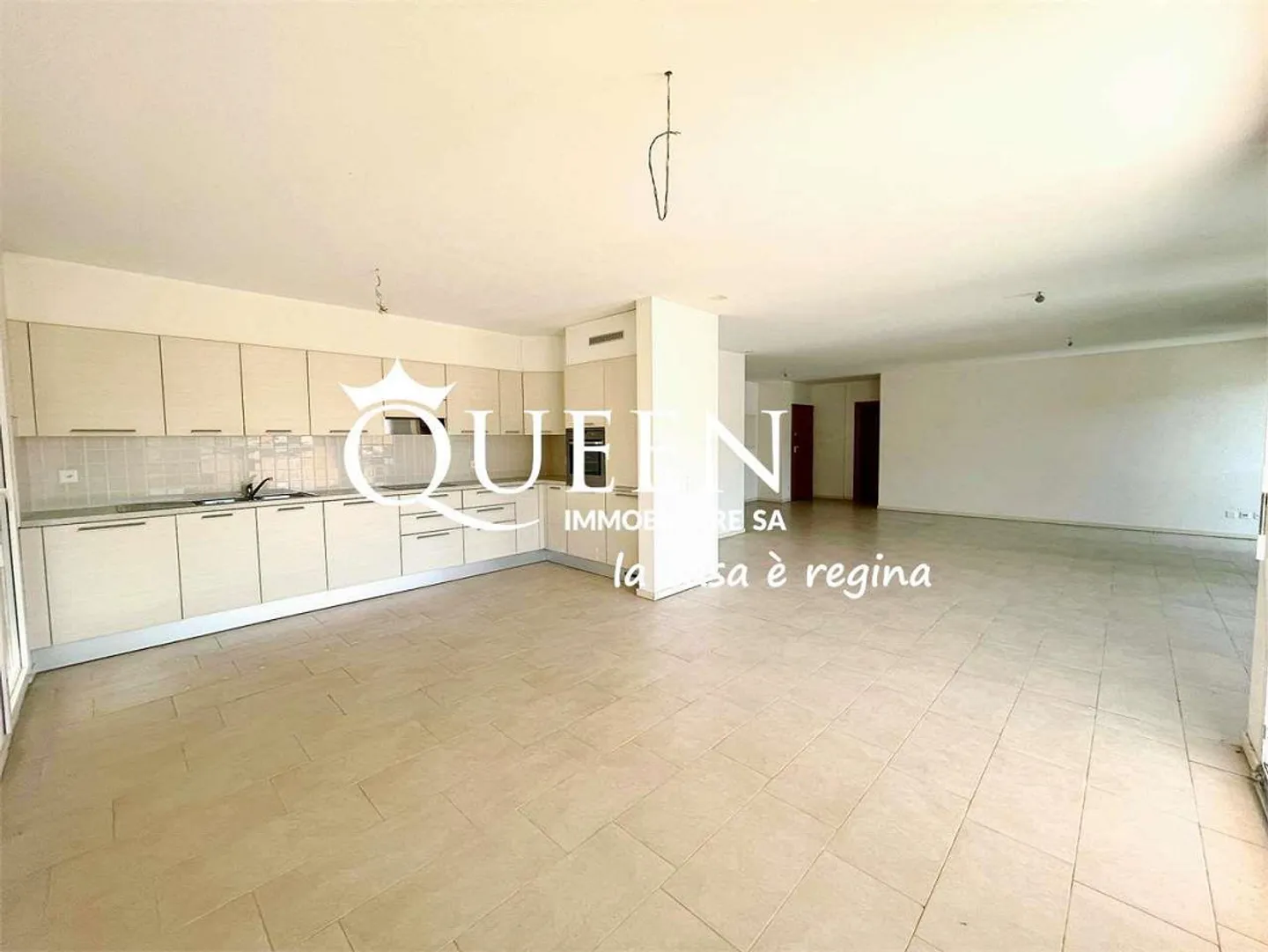 Chiasso: Penthouse with 4.5 rooms, 140 m², balconies, unobstructed view and garden - Photo 7 of 13
