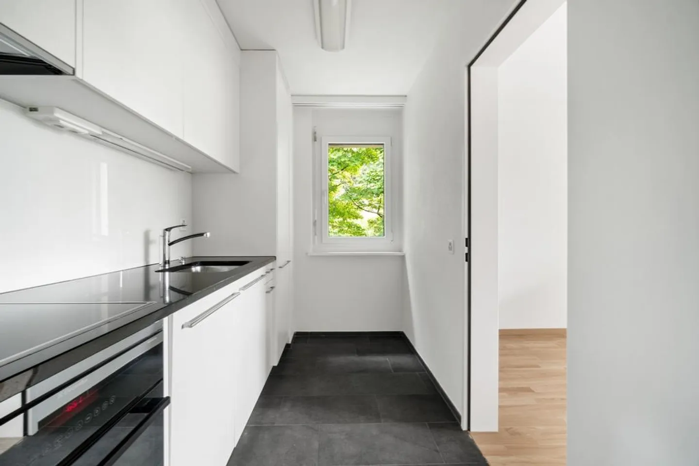 Appartement 4.5 pièces dans un quartier familial - Photo 5 sur 11