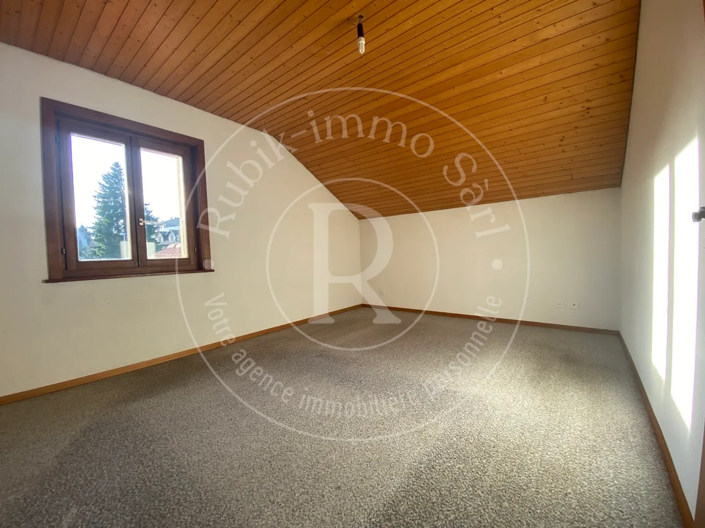 Pretty house close to the train station - Photo 6 of 13