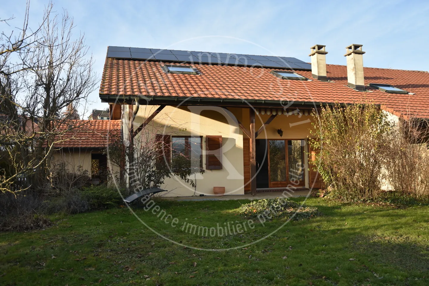 Pretty house close to the train station - Photo 11 of 13