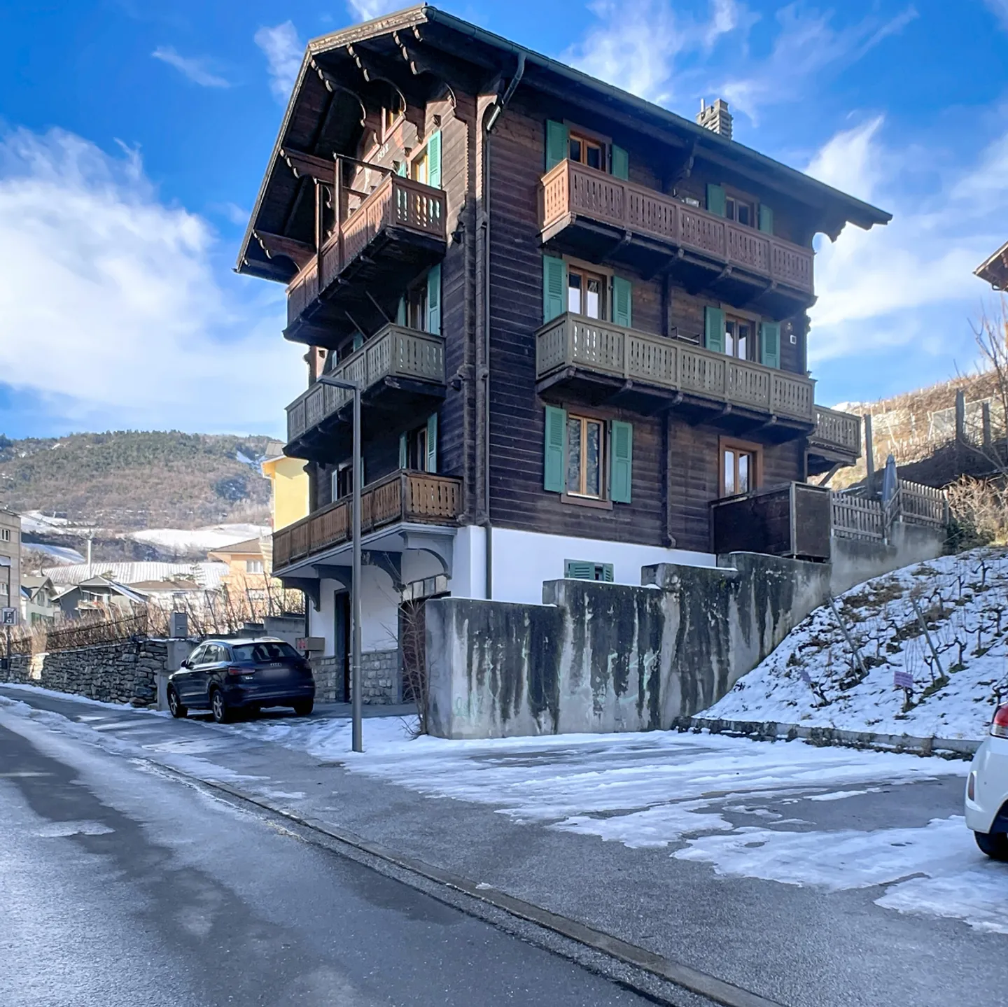 Edificio ben curato nel cuore di Sierre - Foto 1 di 18