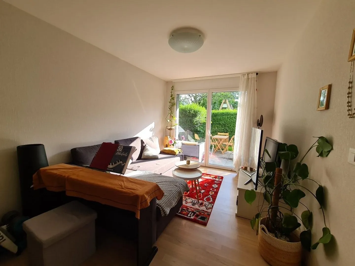 Close to CHUV - Photo 2 of 5