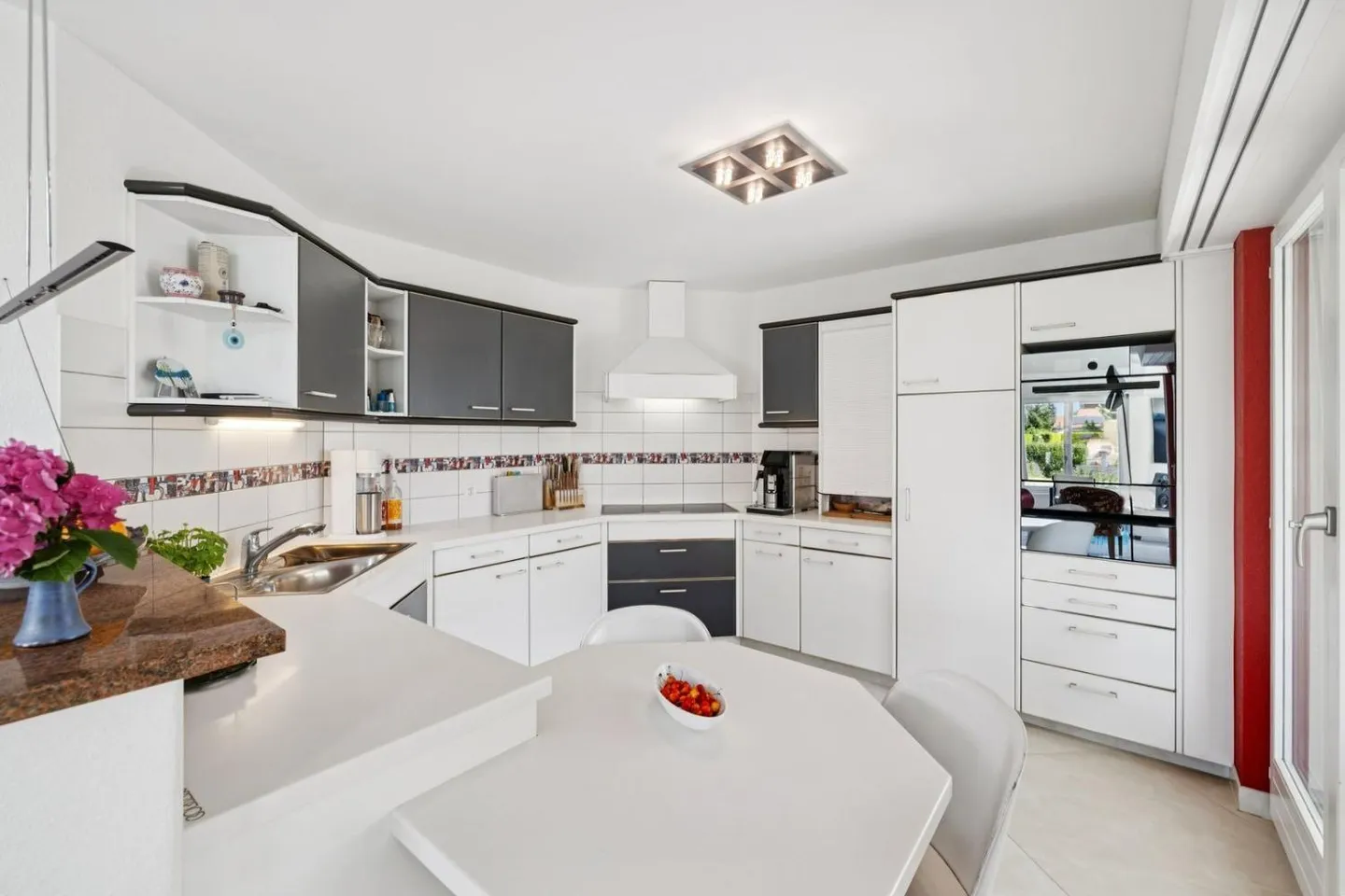 Au cœur d'un quartier résidentiel calme - Photo 3 sur 11