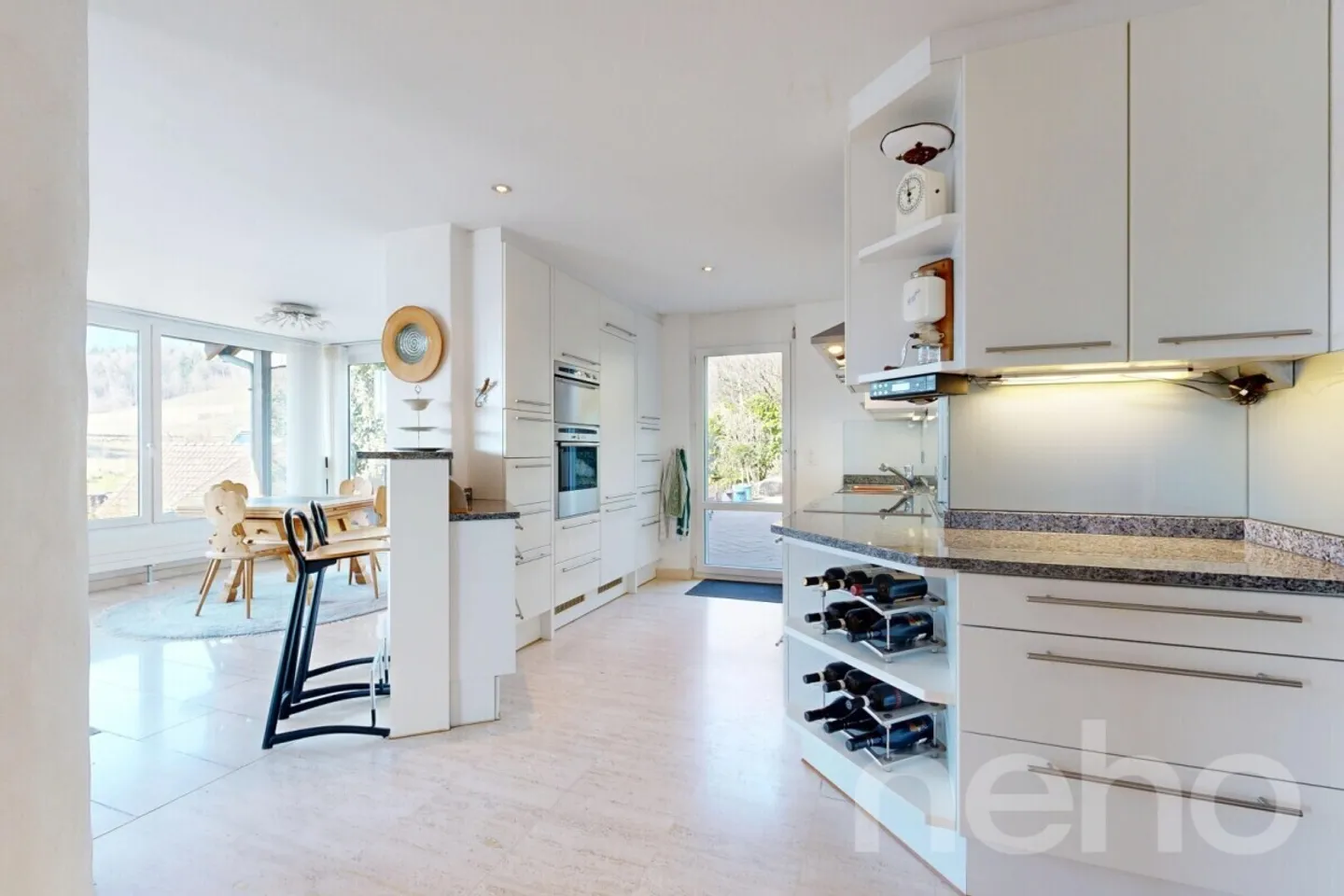 Maison individuelle de 5,5 pièces avec appartement et vue de rêve - Photo 3 sur 12
