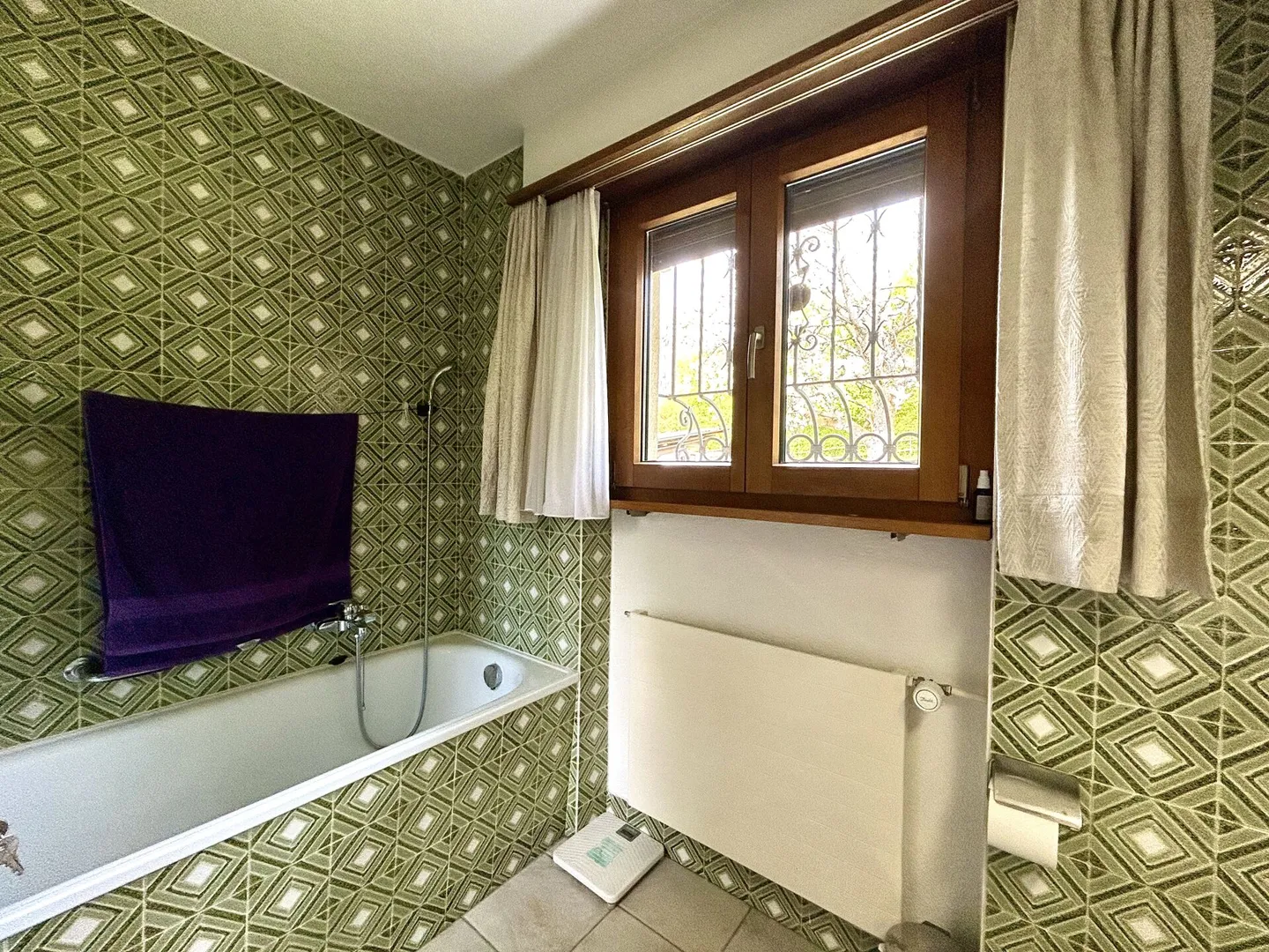 Maison individuelle bien entretenue avec jardin d'hiver à Niederwil - Photo 14 sur 16