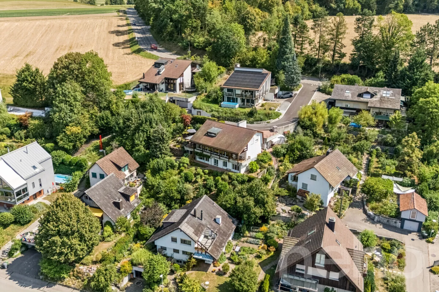 Maison individuelle de 5,5 pièces avec appartement et vue de rêve - Photo 1 sur 12