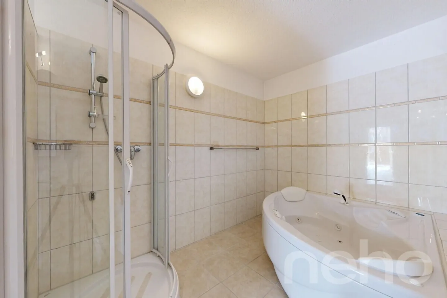 Maison individuelle de 5,5 pièces avec appartement et vue de rêve - Photo 11 sur 12