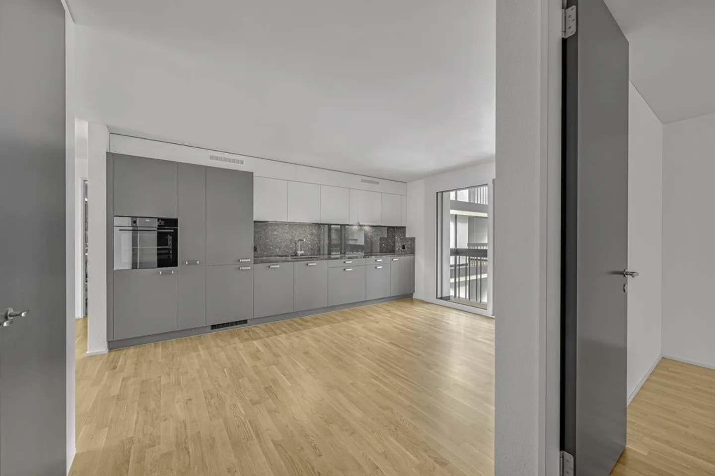 Wohnung mieten - Foto 2 von 12