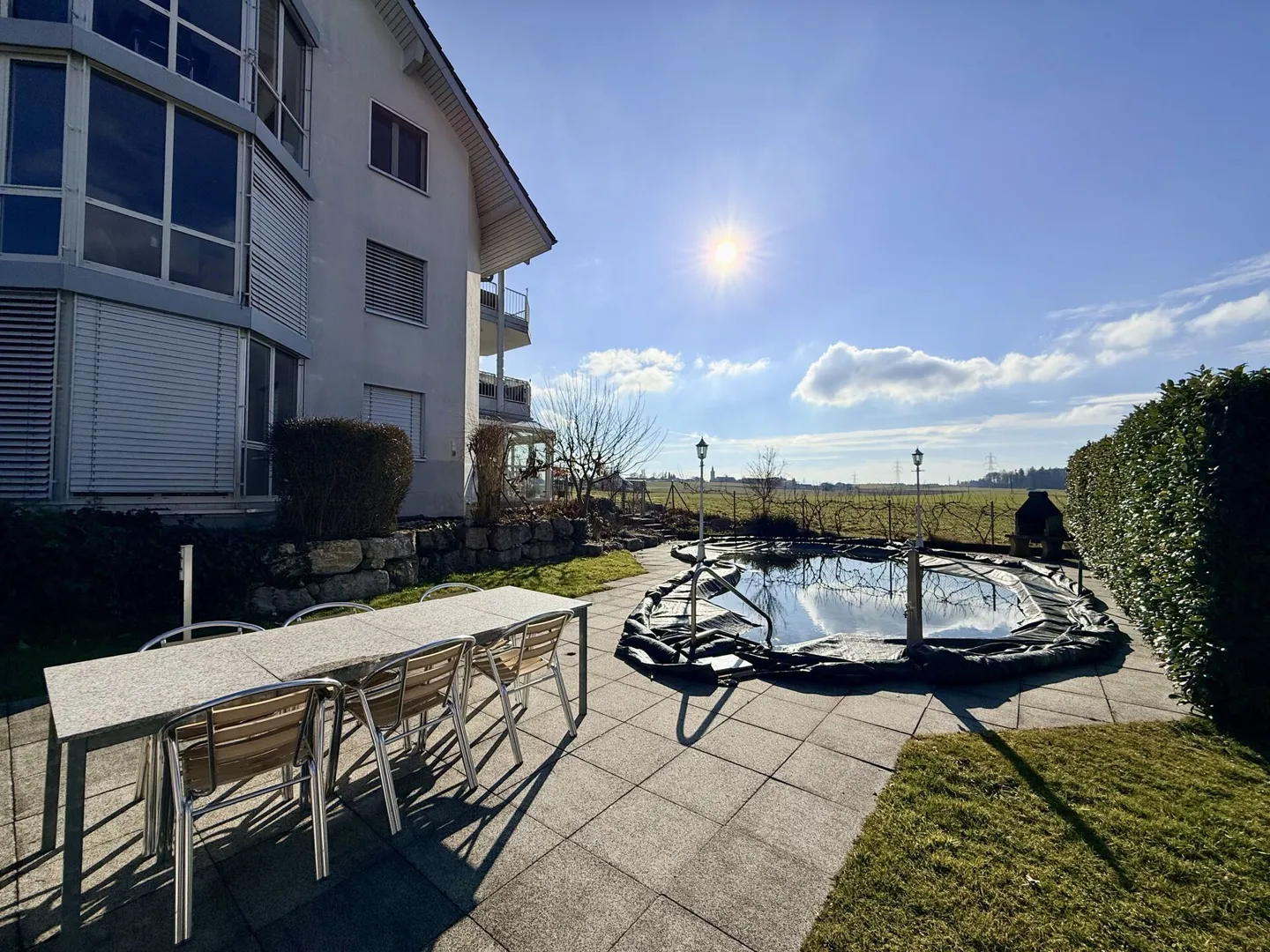 Modernes Apartment mit Pool - Foto 5 von 5