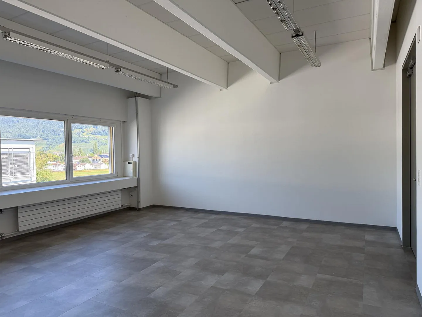Ufficio 36m2 DLZ 3 - TOP attrezzato - Foto 2 di 7