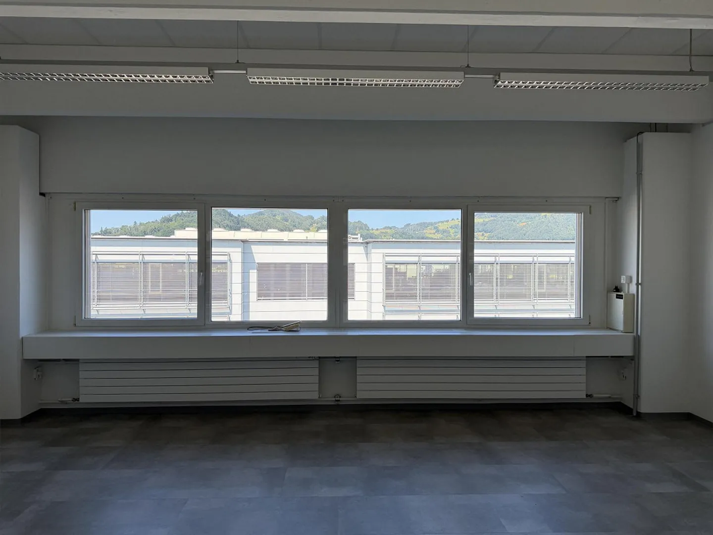 Ufficio 36m2 DLZ 3 - TOP attrezzato - Foto 4 di 7