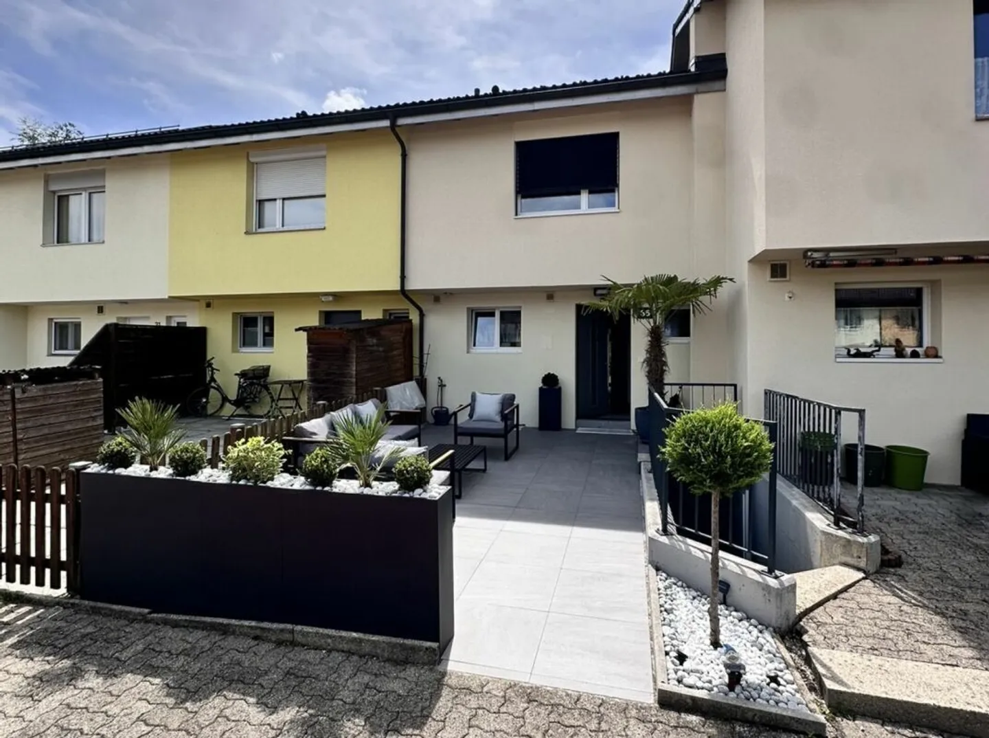 Modern Family Dream with Private Garden - Photo 14 of 14
