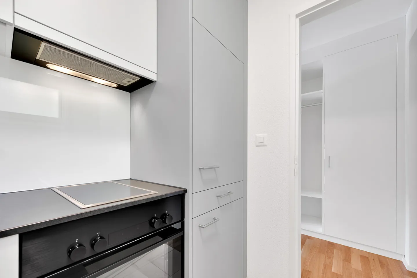 Cozy single apartment for rent - Photo 7 of 11