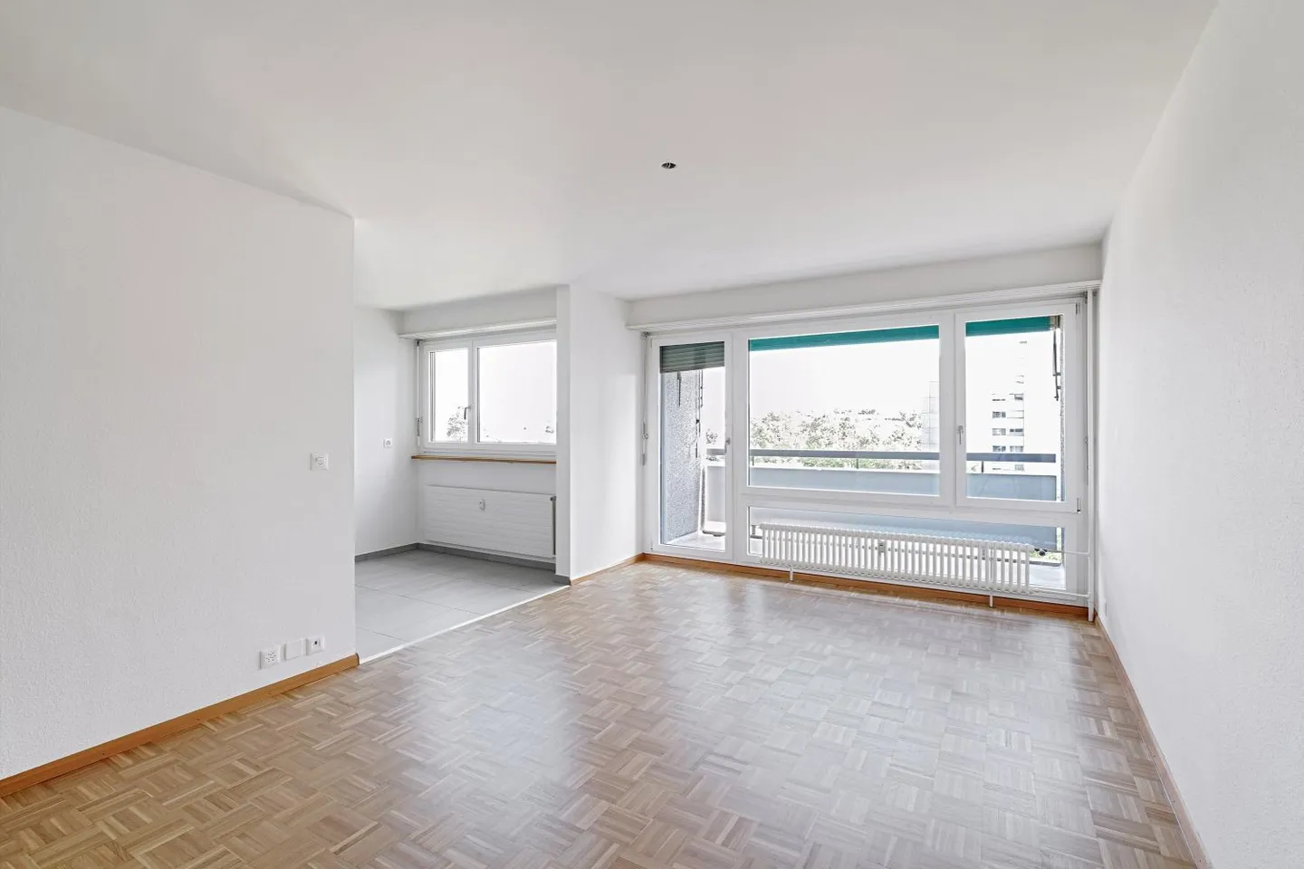 Superbe appartement individuel près de Bad. Bahnhof! - Photo 2 sur 6