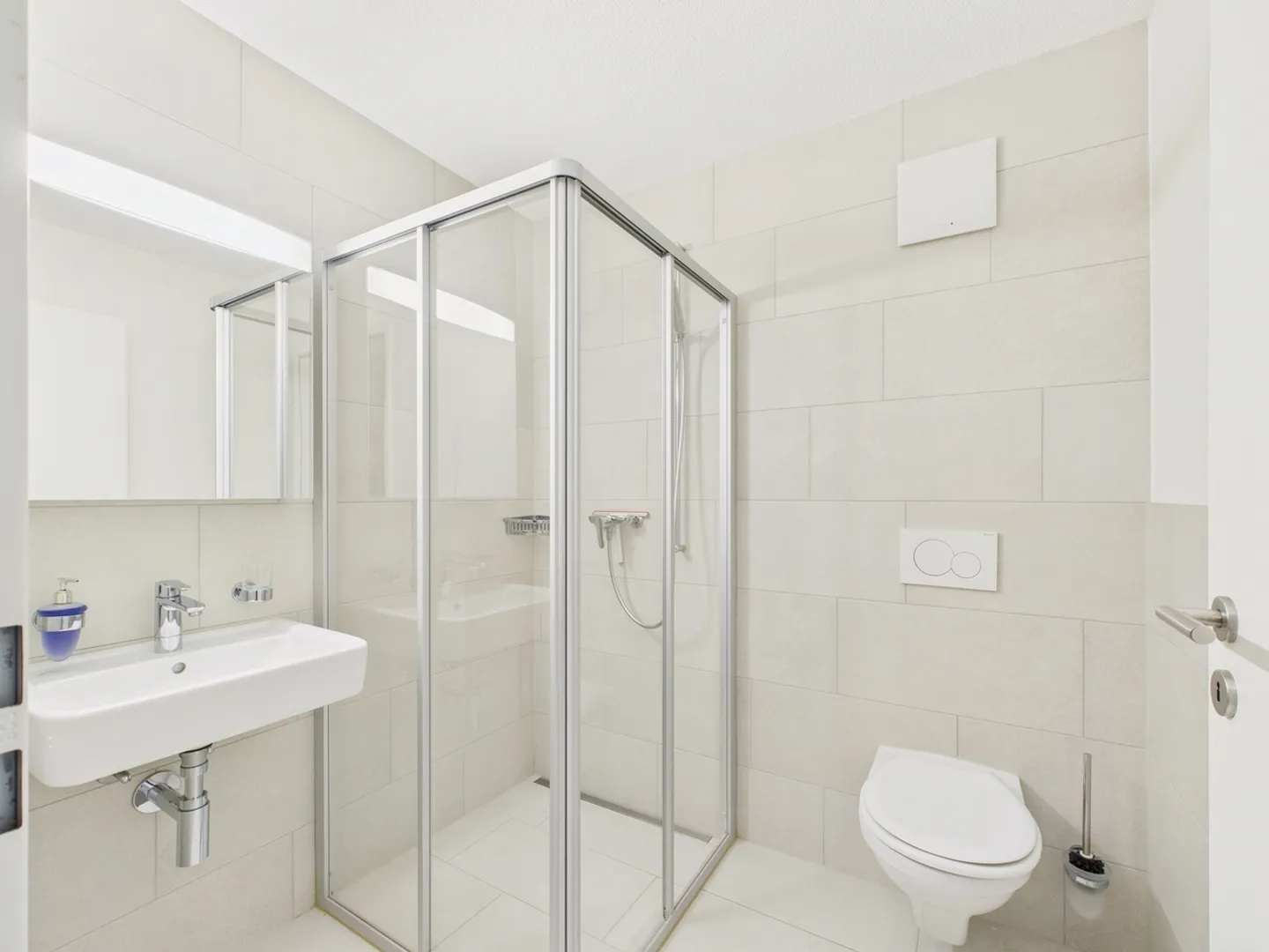 Licht. Raum. Ruhe.  Grosszügige 3.5-Zimmer-Wohnung mit Balkon - Foto 5 von 11