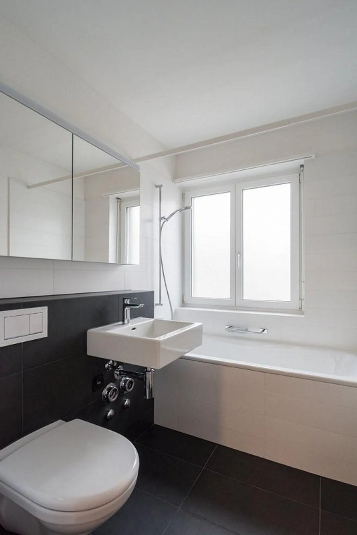 Appartamento spazioso in una posizione centrale - Foto 5 di 6