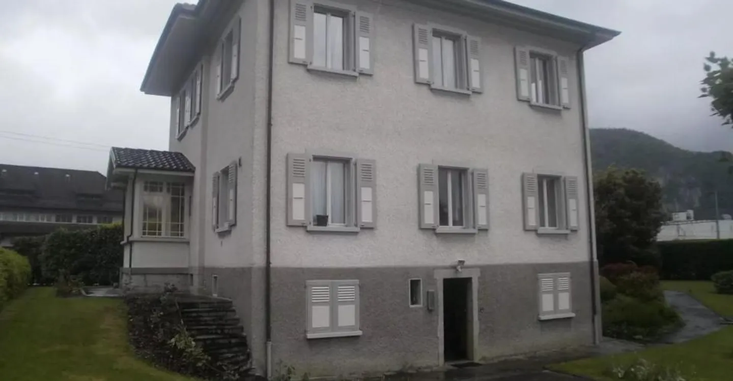 Elegante Villa in Aigle - Foto 3 von 6