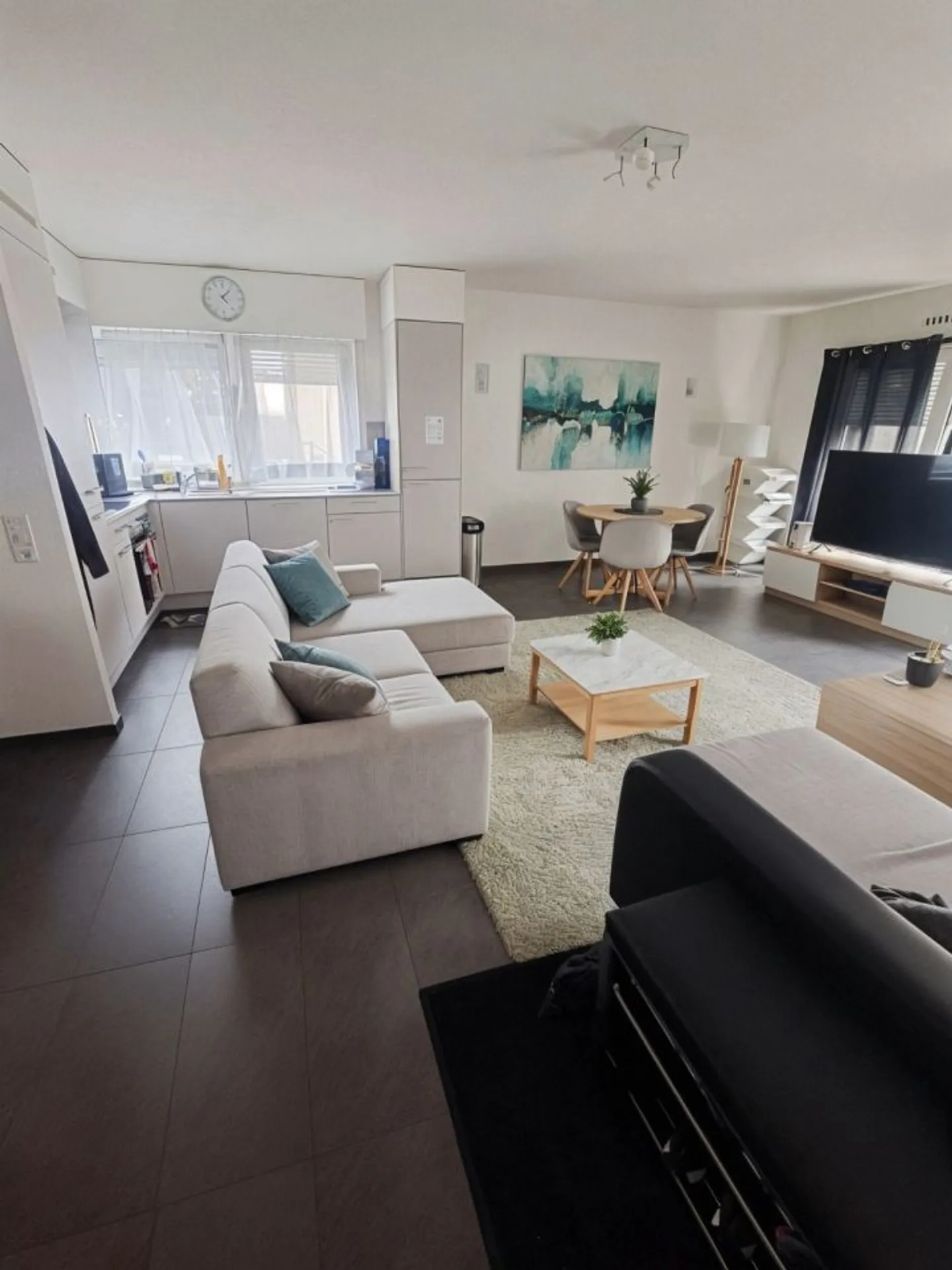 For rent - Beautiful 4.5-room apartment on the ground floor in Servion (VD) - Photo 1 of 6