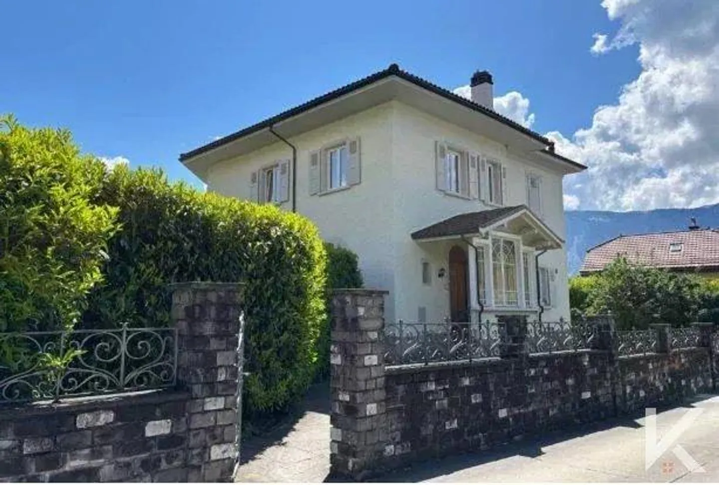 Elegante Villa in Aigle - Foto 1 von 6
