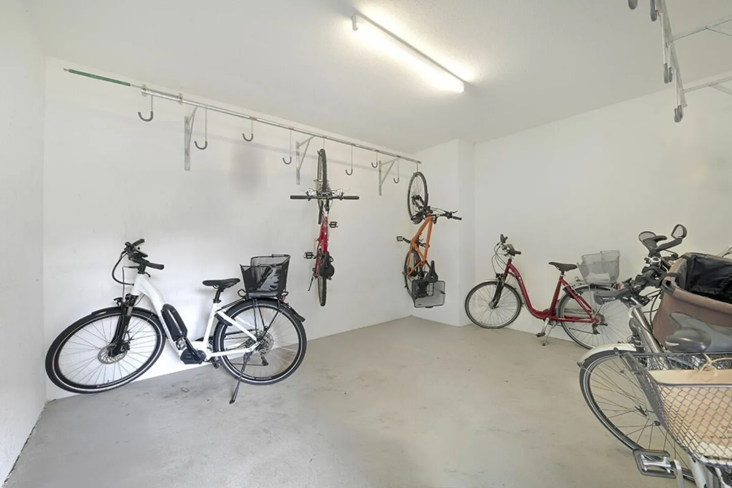 Appartamento 4.5 camere ben curato nel centro di Uster - Foto 13 di 16