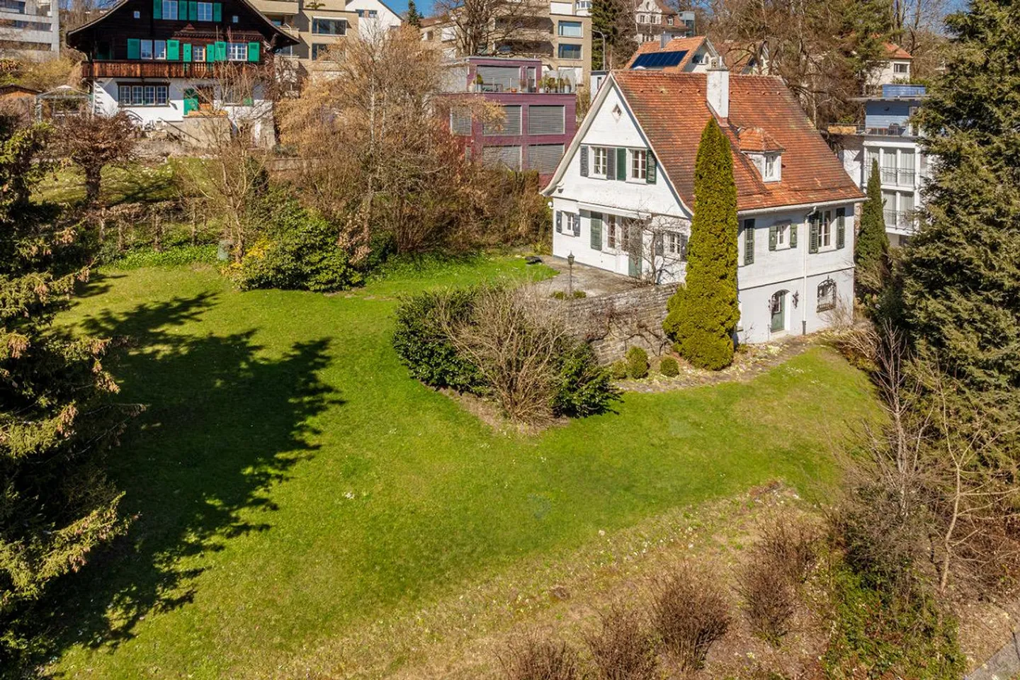 Charmante Villa am Rosenberg - Foto 1 von 13