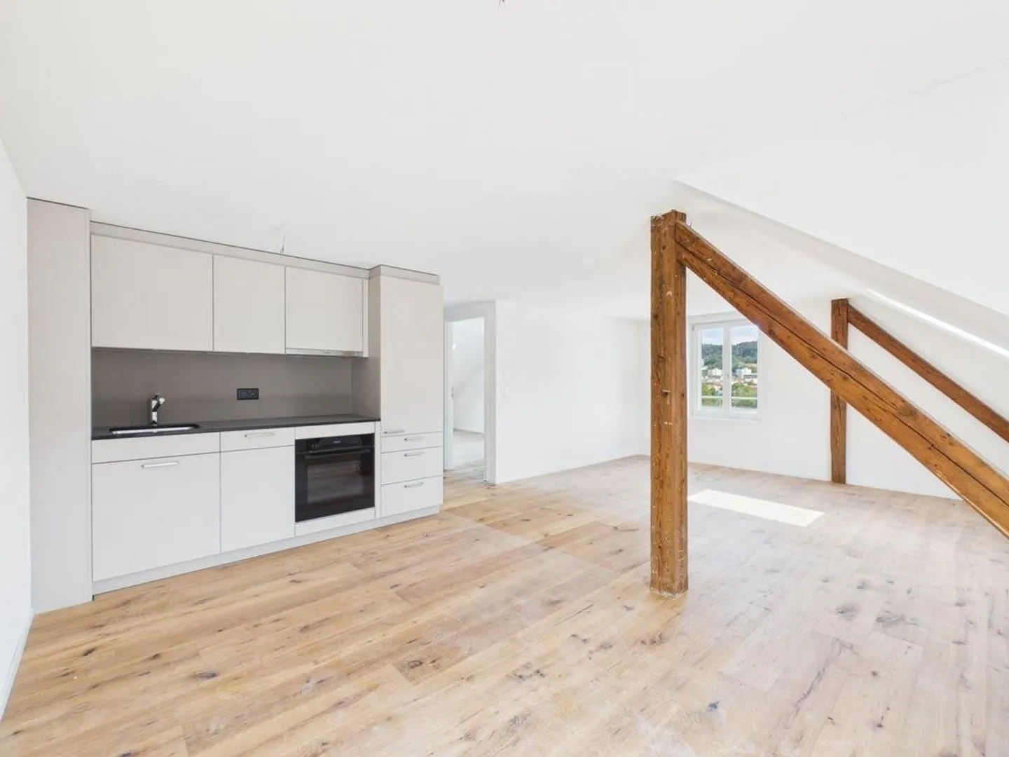 Renovierte 2.5 Zimmer Wohnung - Foto 2 von 7