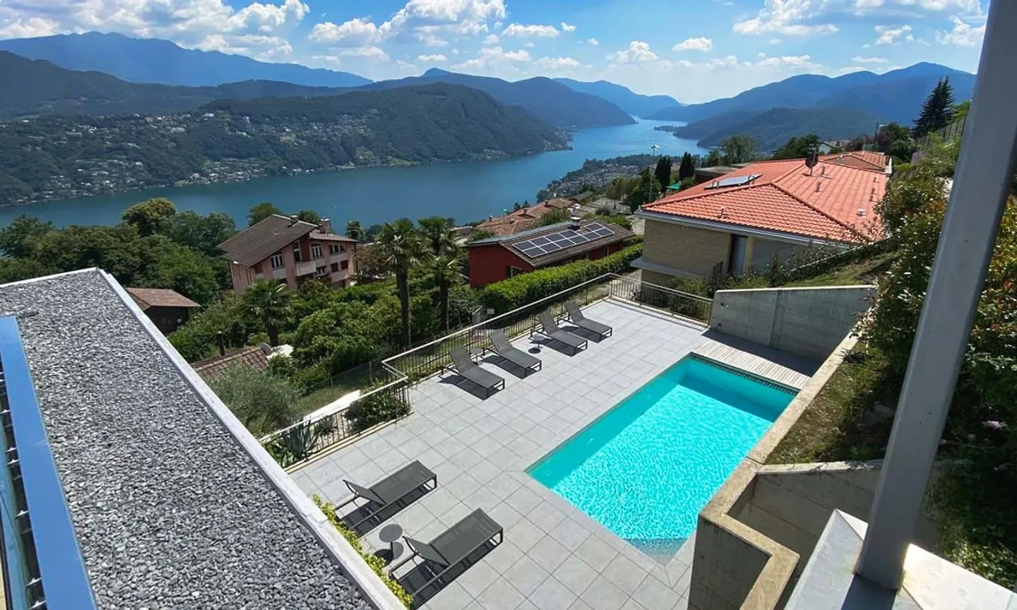 SPACIEUX ET MODERNE 4.5 AVEC ENORME TERRASSE VUE SUR LE LAC À VERNATE - Photo 8 sur 10