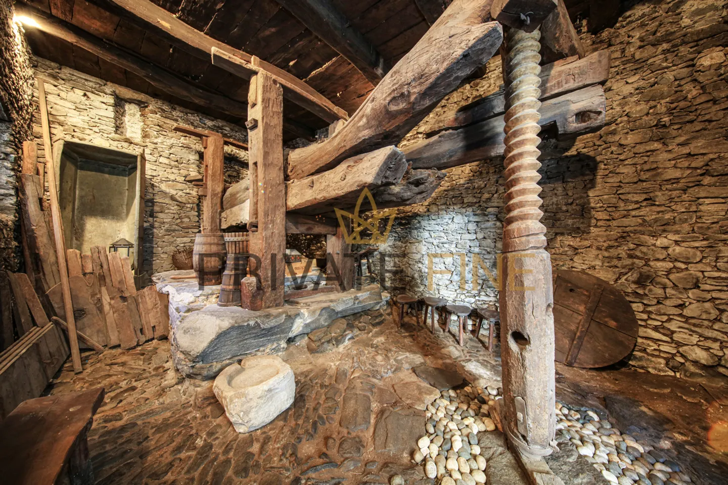 Historic Chalet in Gordola - Photo 19 of 25