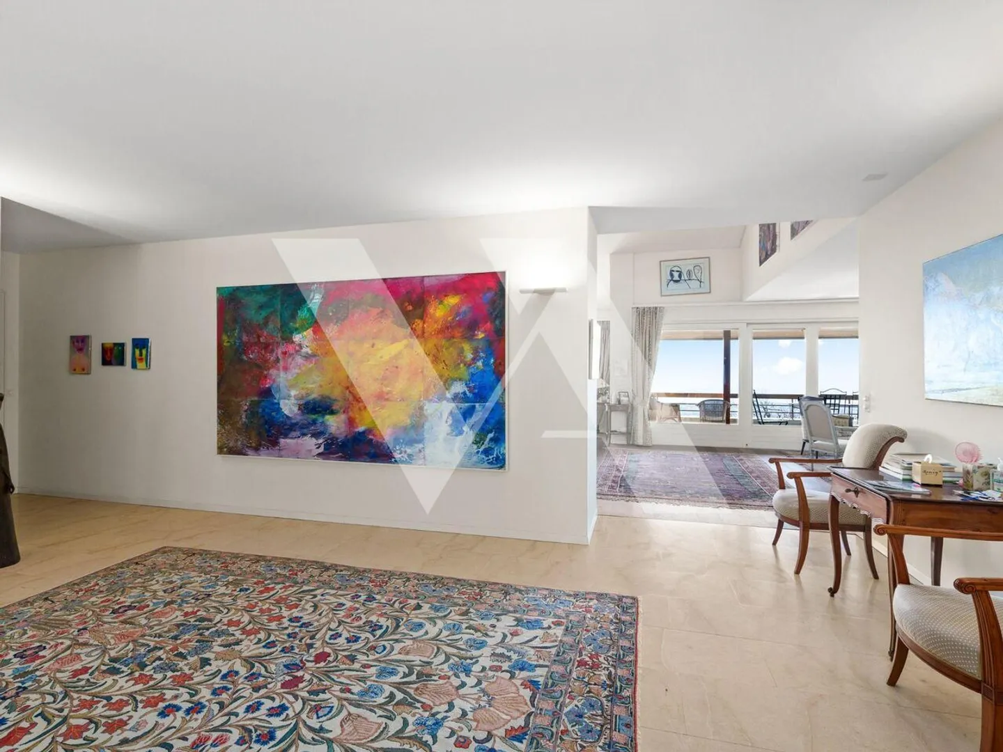 For Sale - Exceptional Property with Stunning Lake and Alpine Views - Photo 4 of 13