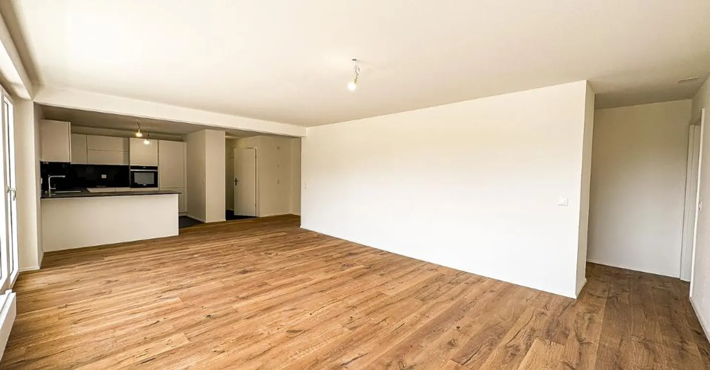 BROC - Magnificent 4.5-room apartment fully renovated - Photo 1 of 13