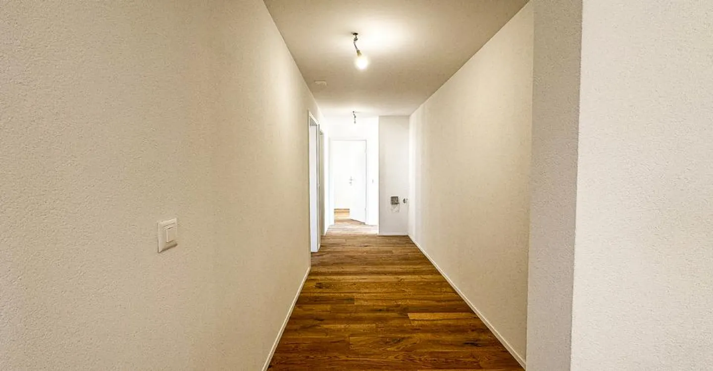 BROC - Magnificent 4.5-room apartment fully renovated - Photo 5 of 13