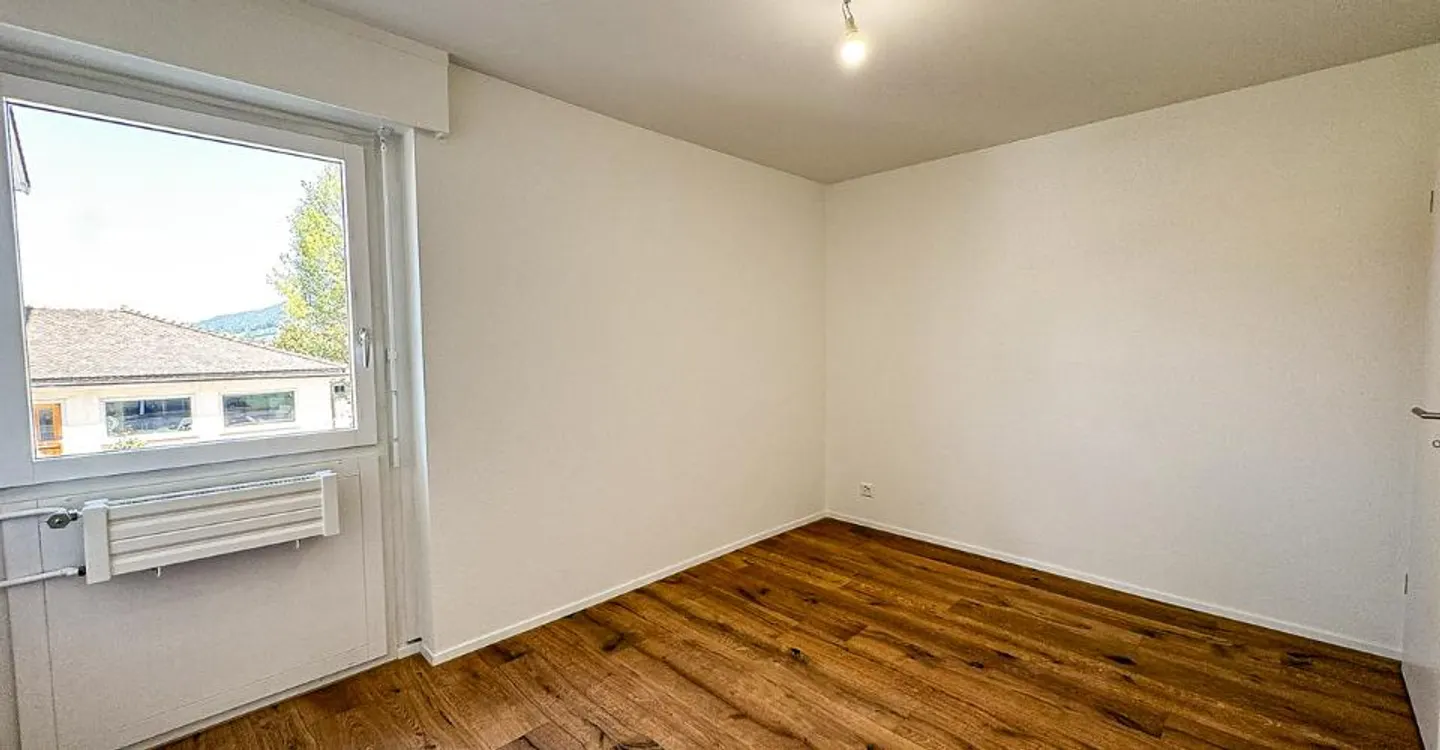 BROC - Magnificent 4.5-room apartment fully renovated - Photo 8 of 13
