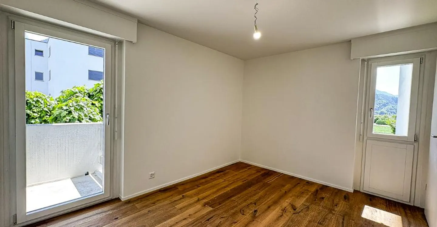 BROC - Magnificent 4.5-room apartment fully renovated - Photo 10 of 13