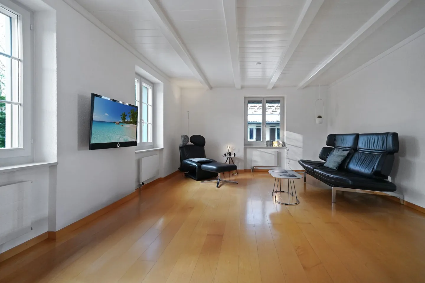 Detached, top renovated single-family house with numerous advantages in Aarwangen - Photo 4 of 16