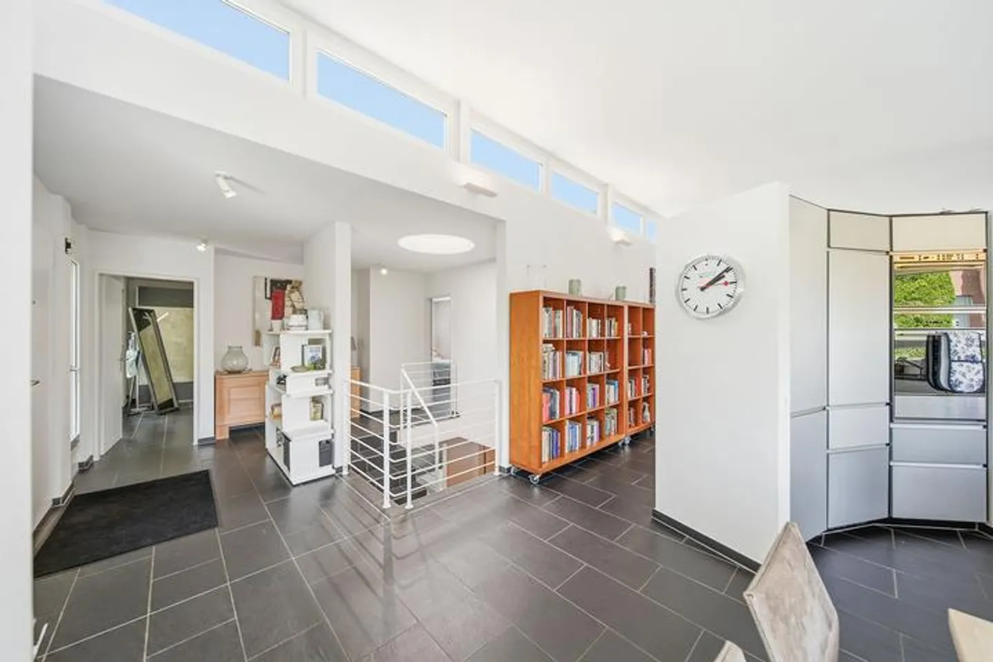 Charmantes Einfamilienhaus mit Terrasse - Foto 3 von 8