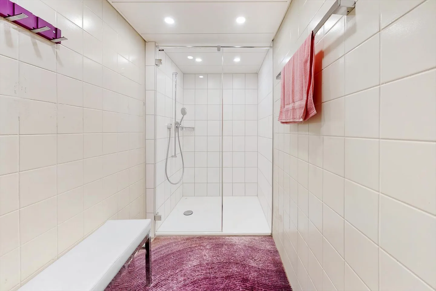 236m² - Spazio Commerciale Versatile - Limitato fino all'Inizio del 2027 - Foto 9 di 11