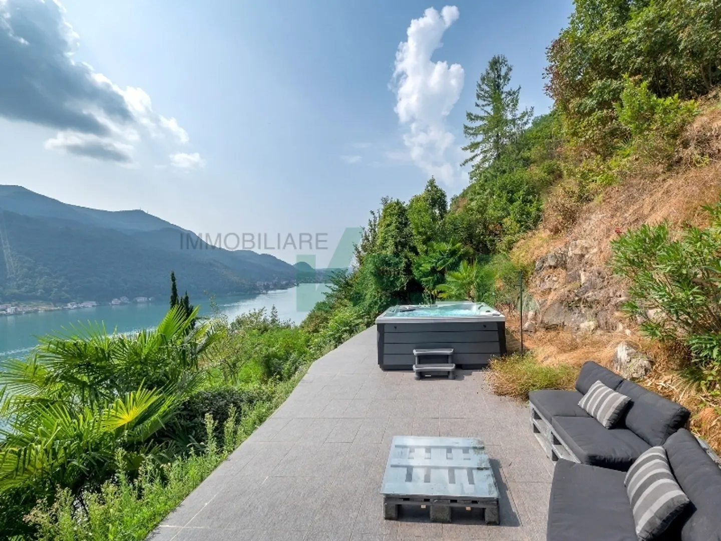 Charmante Immobilie mit spektakulärem Blick in ruhiger Lage - Foto 5 von 13