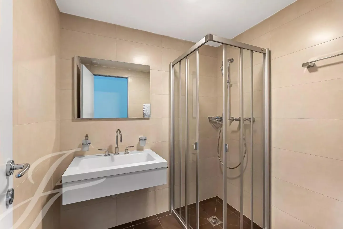 ESCLUSIVITÀ: Magnifico appartamento di 3.5 locali nel prestigioso Residence Le National - Foto 10 di 12