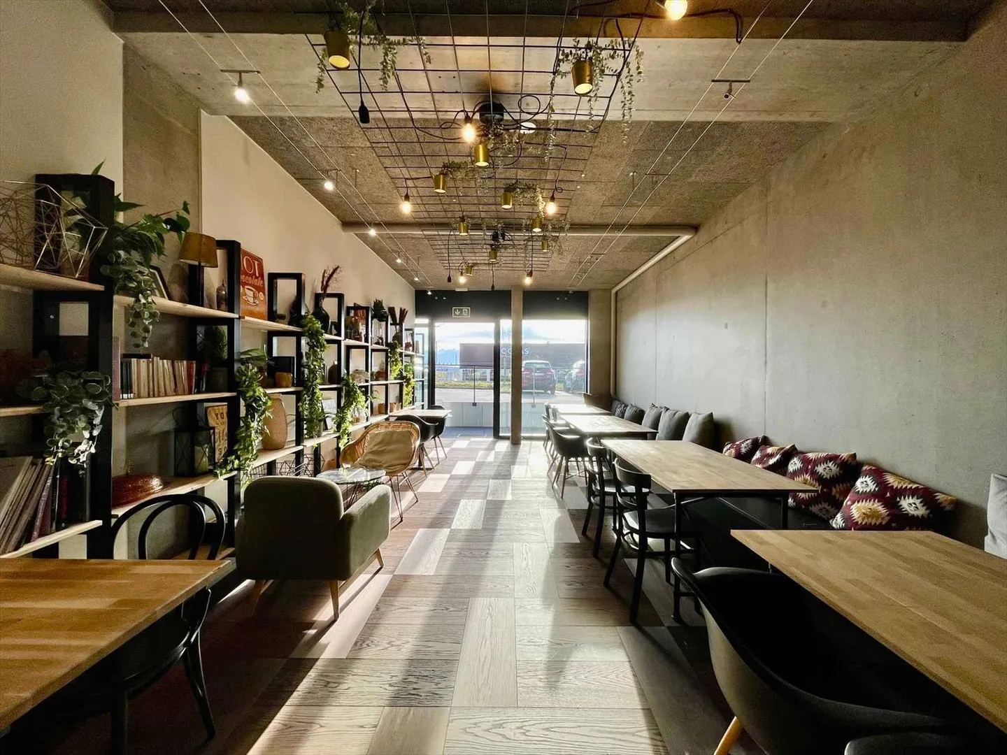 Spazio commerciale in vendita: - Foto 4 di 10